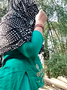 Snapshot of Hot-rubina chatting on 1, 5, 2026 Hot-rubina online show from 1, 5, 2026