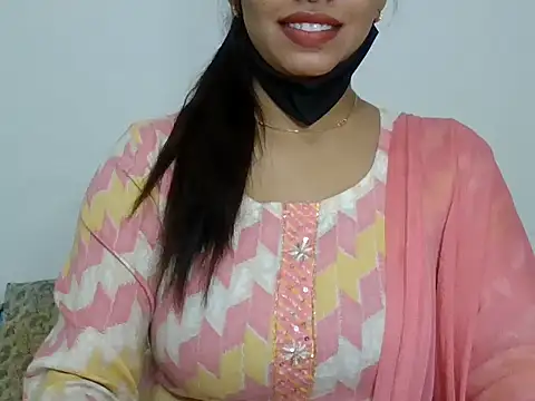 Snapshot of sparkling_queen chatting on 4, 12, 2024 sparkling queen online show from 4, 12, 2024