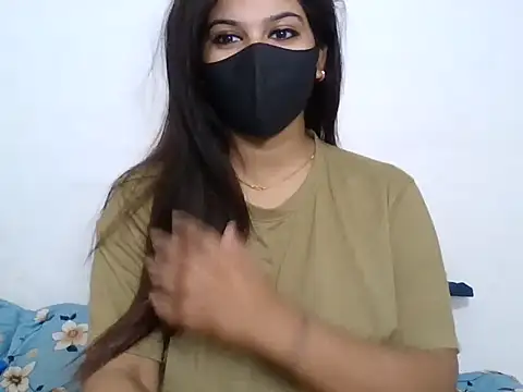 Snapshot of sparkling_queen chatting on 4, 1, 2025 sparkling queen online show from 4, 1, 2025