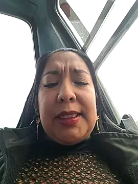 Snapshot of Bella_keny chatting on 21, 12, 2024 Bella keny online show from 21, 12, 2024