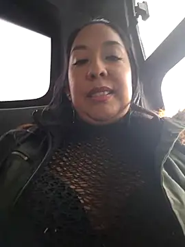Snapshot of Bella_keny chatting on 21, 12, 2024 Bella keny online show from 21, 12, 2024