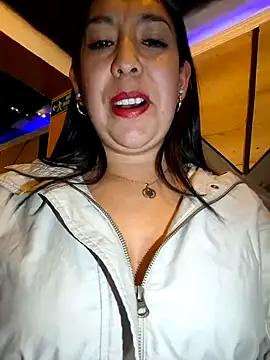 Snapshot of Bella_keny chatting on 27, 1, 2025 Bella keny online show from 27, 1, 2025