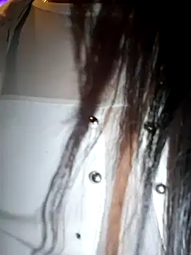 Snapshot of Bella_keny chatting on 17, 2, 2025 Bella keny online show from 17, 2, 2025