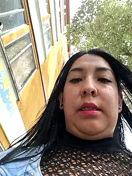 Snapshot of Bella_keny chatting on 17, 3, 2025 Bella keny online show from 17, 3, 2025