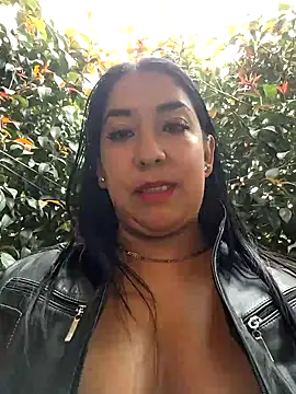Snapshot of Bella_keny chatting on 20, 3, 2025 Bella keny online show from 20, 3, 2025