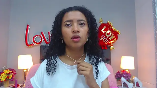 Snapshot of JessyZoe chatting on 17, 2, 2025 JessyZoe online show from 17, 2, 2025