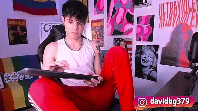 cinnamon boyxxx online show from 28, 2, 2025