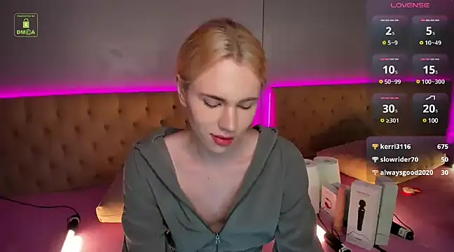 DanielPaige  online show from 26, 12, 2024