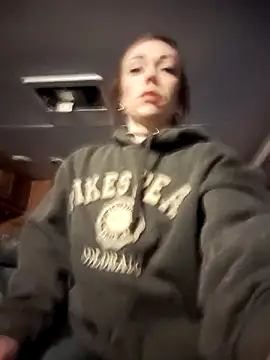 Genevieve143 online show from 17, 3, 2026