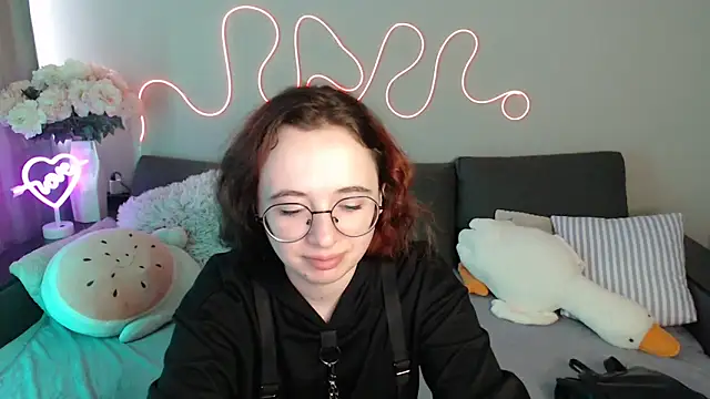 Mini Diva online show from 23, 5, 2026