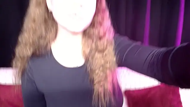 SindiWatsoon online show from 1, 2, 2025