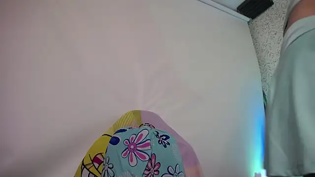 luly pink online show from 26, 2, 2026