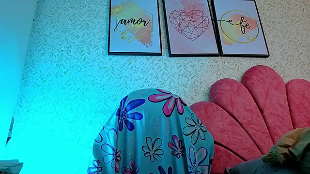 Snapshot of luly_pink chatting on 23, 6, 2026 luly pink online show from 23, 6, 2026