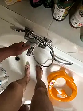 Snapshot of onbifeet chatting on 15, 3, 2025 onbifeet online show from 15, 3, 2025