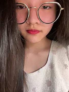 Krixxi22 online show from 10, 3, 2026