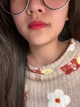 Krixxi22 online show from 11, 3, 2026