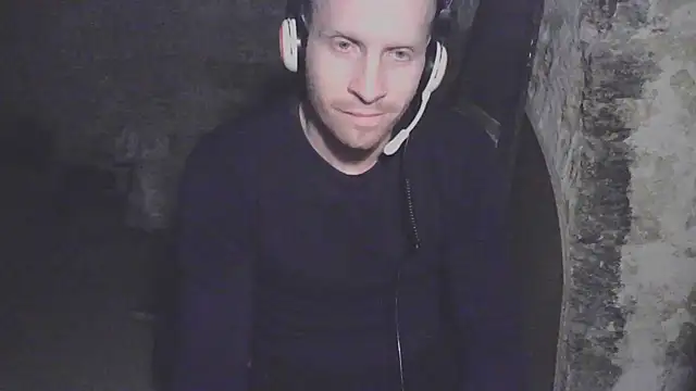 Snapshot of GoodSeksLove chatting on 6, 3, 2025 GoodSeksLove online show from 6, 3, 2025