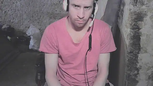 Snapshot of GoodSeksLove chatting on 7, 3, 2025 GoodSeksLove online show from 7, 3, 2025