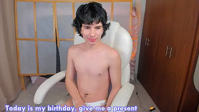 Snapshot of Angelo_duarte chatting on 8, 3, 2025 Angelo duarte online show from 8, 3, 2025