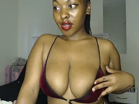 Snapshot of sweetice_02 chatting on 11, 1, 2025 sweetice 02 online show from 11, 1, 2025