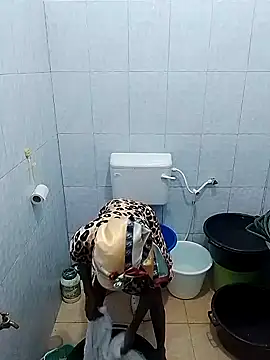 LOVELY-2BERRY online show from 29, 5, 2026