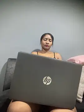 Berry Bans online show from 29, 10, 2025