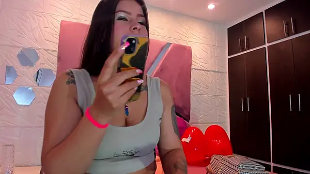 Snapshot of Charlotte_Ice1 chatting on 20, 2, 2025 Charlotte Ice1 online show from 20, 2, 2025
