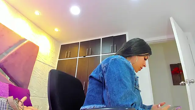 Snapshot of Charlotte_Ice1 chatting on 12, 3, 2025 Charlotte Ice1 online show from 12, 3, 2025