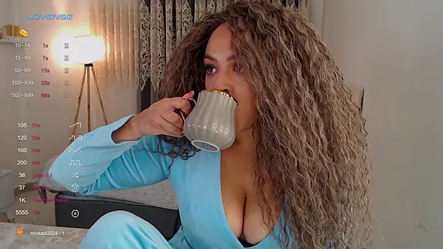  Just a queen 3 online show from 1, 10, 2025