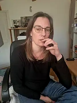 SpiceLea online show from 7, 1, 2025