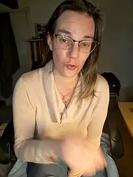 SpiceLea online show from 9, 1, 2025