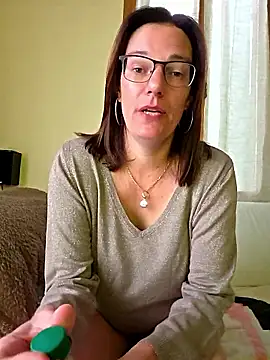 SpiceLea online show from 12, 4, 2026