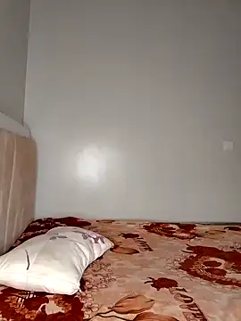 SquirtQueen222 online show from 1, 1, 2025