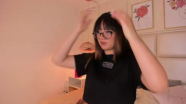 Aily Yozuko online show from 13, 3, 2026