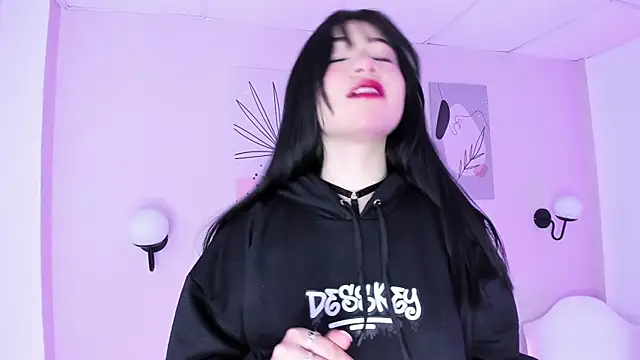 GENNESIS LOVE online show from 9, 1, 2025