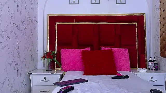 CoralHarrinson online show from 16, 4, 2026