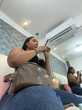 NaiomyLanes online show from 26, 3, 2026