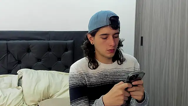 alex connorr online show from 23, 12, 2024