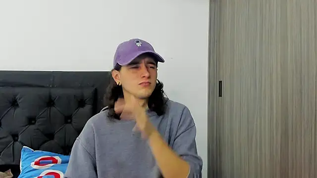 alex connorr online show from 4, 1, 2025