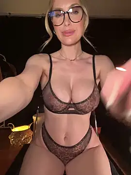 Lena Blom online show from 17, 1, 2025