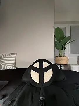 Snapshot of Lena_Blom chatting on 8, 3, 2026 Lena Blom online show from 8, 3, 2026