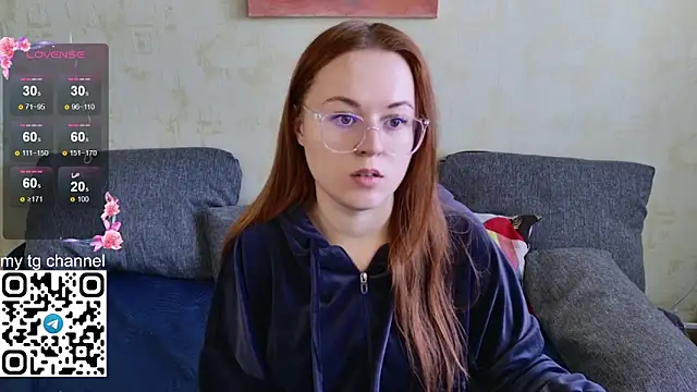 Lila Pitt online show from 2, 3, 2025