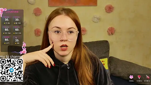 Lila Pitt online show from 10, 3, 2025