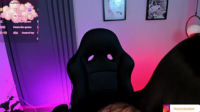 Hanna  Becker  online show from 12, 4, 2026