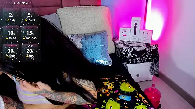 Snapshot of NinaInk chatting on 20, 2, 2025 NinaInk online show from 20, 2, 2025