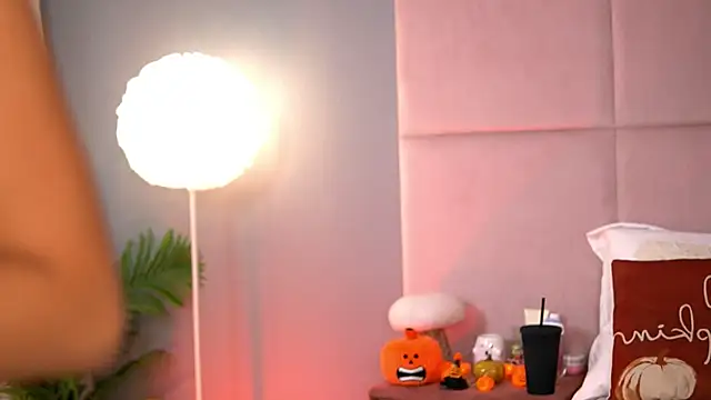 AlmaLuv online show from 18, 10, 2025