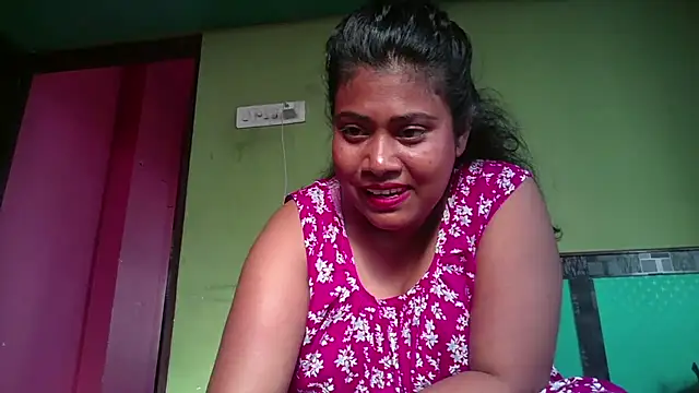 Snapshot of sexy_roma chatting on 12, 4, 2026 sexy roma online show from 12, 4, 2026