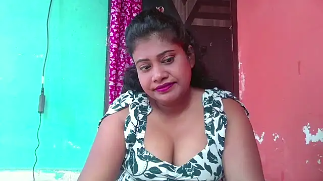 Snapshot of sexy_roma chatting on 17, 5, 2026 sexy roma online show from 17, 5, 2026