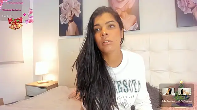 Snapshot of Sweetdreamses_ chatting on 27, 12, 2024 Sweetdreamses  online show from 27, 12, 2024