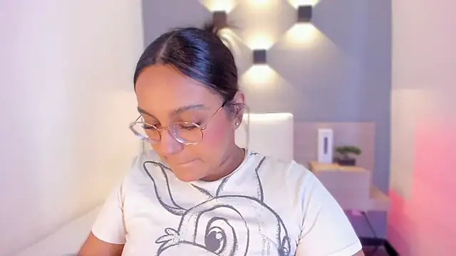 ellamontoya online show from 7, 2, 2025